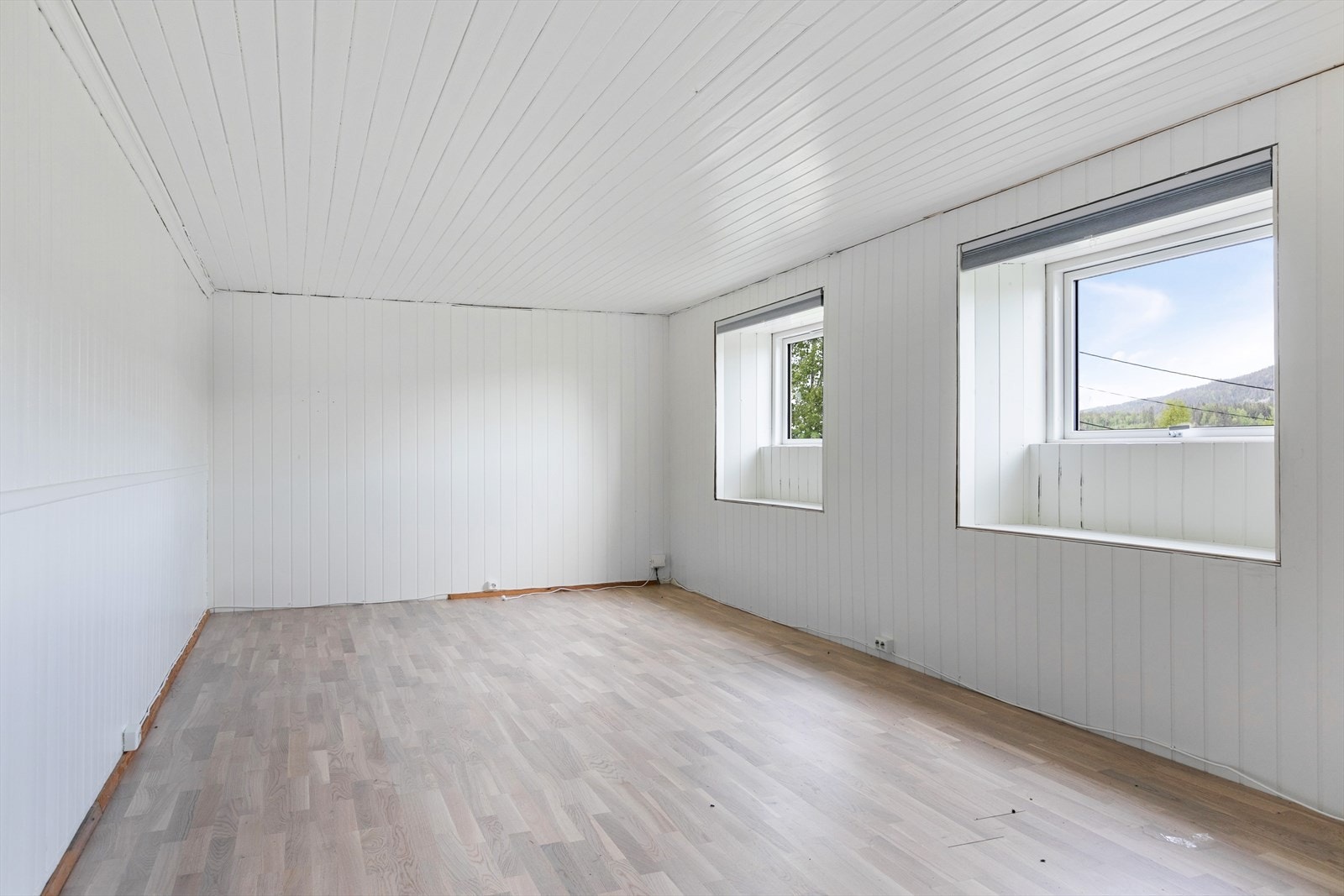 Dette var det gamle biljardrommet når ungdomshuset var i drift. Fra dette rommet har man inngang til en bod. Galleribilde