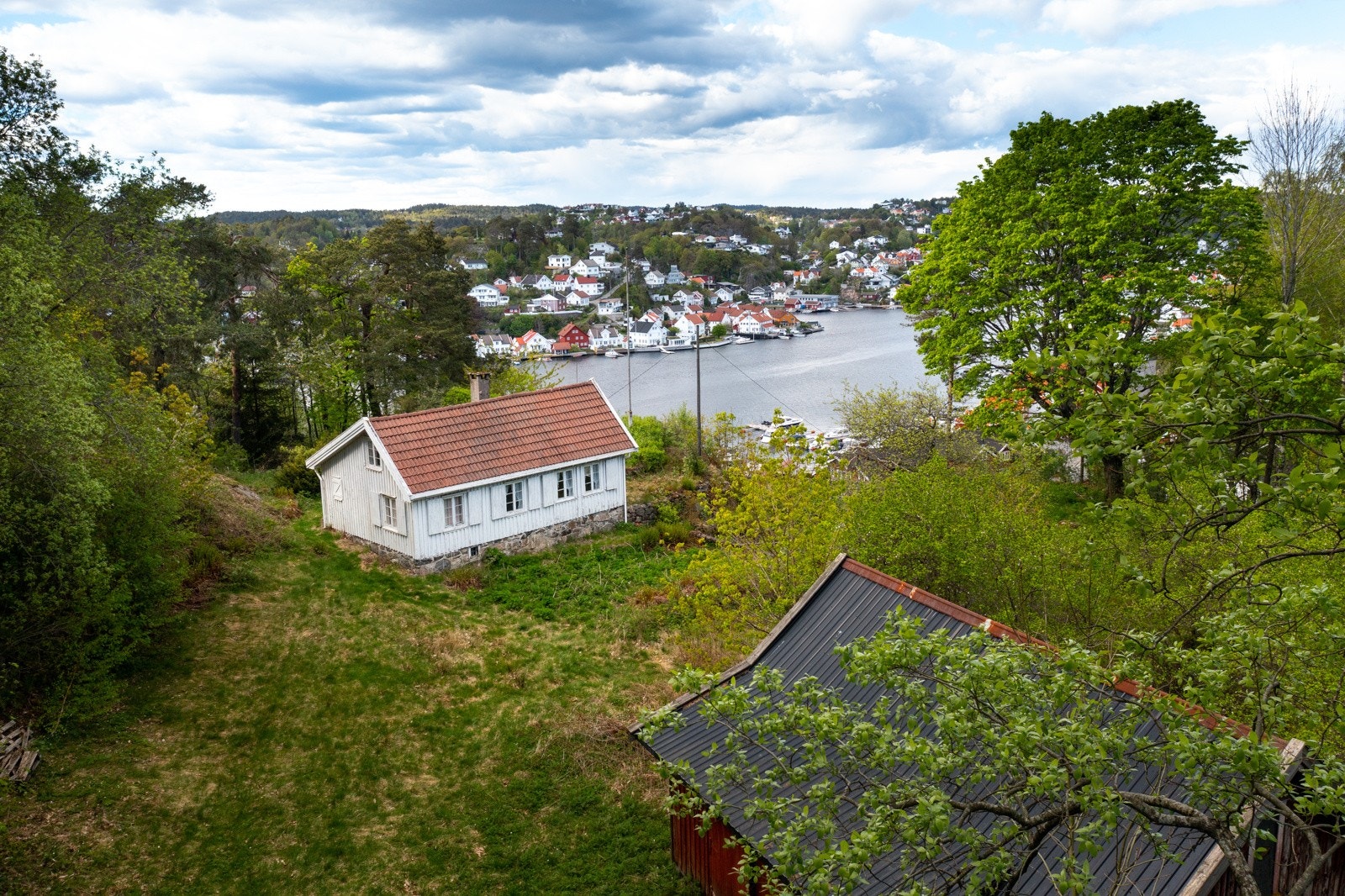 Helt usjenert, barnevennlig og med nydelig utstikt Galleribilde