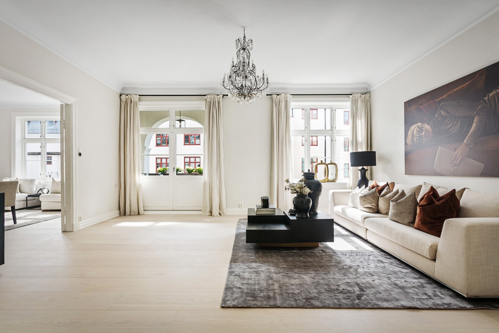 Fra dagligstuen er det utgang til en østvendt balkong. Galleribilde