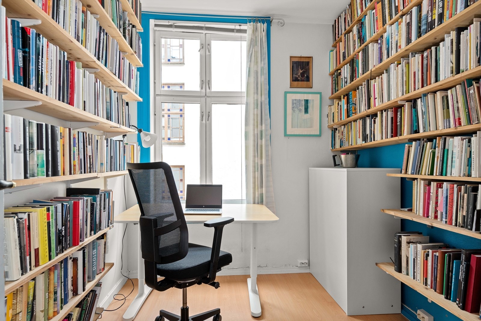 Soverom 3/bibliotek/kontor
. Galleribilde