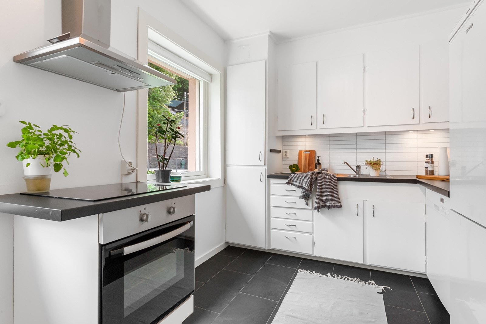 Kjøkkenet er på 10,8 m². Galleribilde