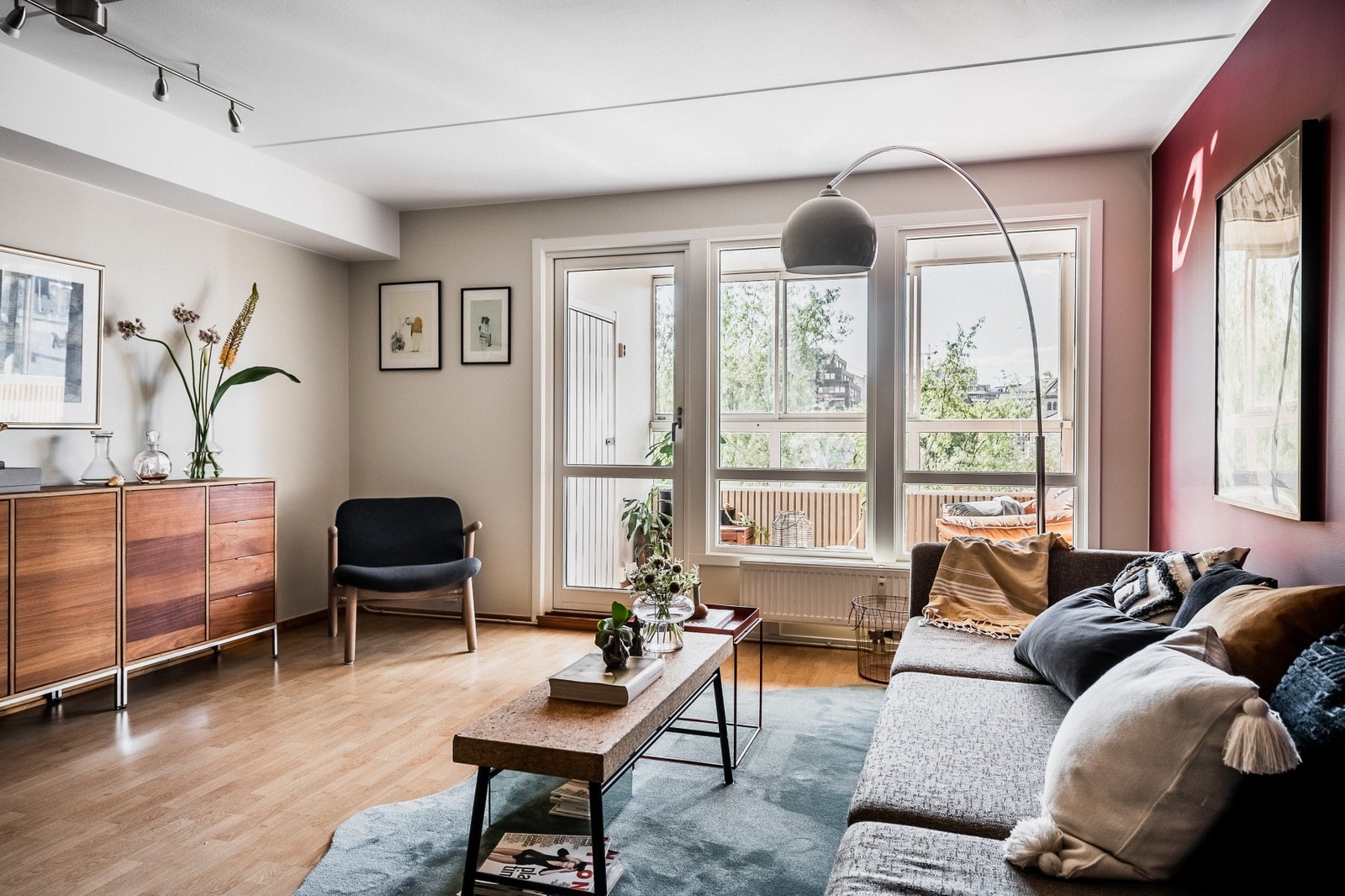 Smalgangen 24 presenteres av Hans Olav Øverland v/Boa Eiendomsmegling Oslo vest. Galleribilde