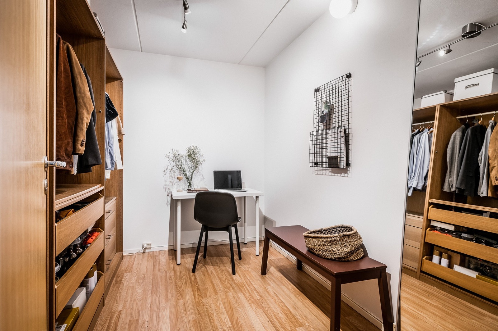 Praktisk kontor som også kan fungere fint som en sovealkove. Galleribilde