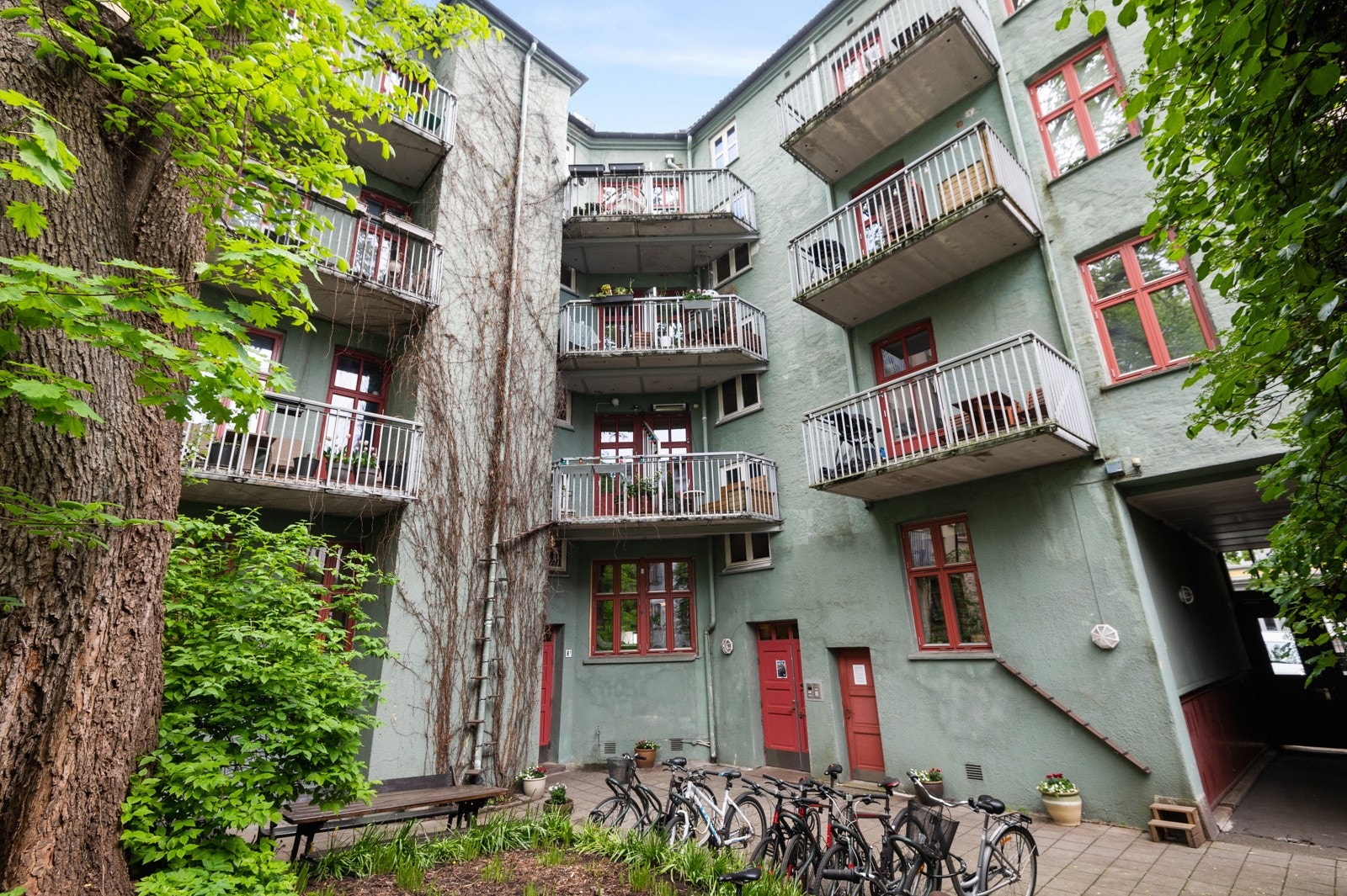 Fasade bakgård Galleribilde