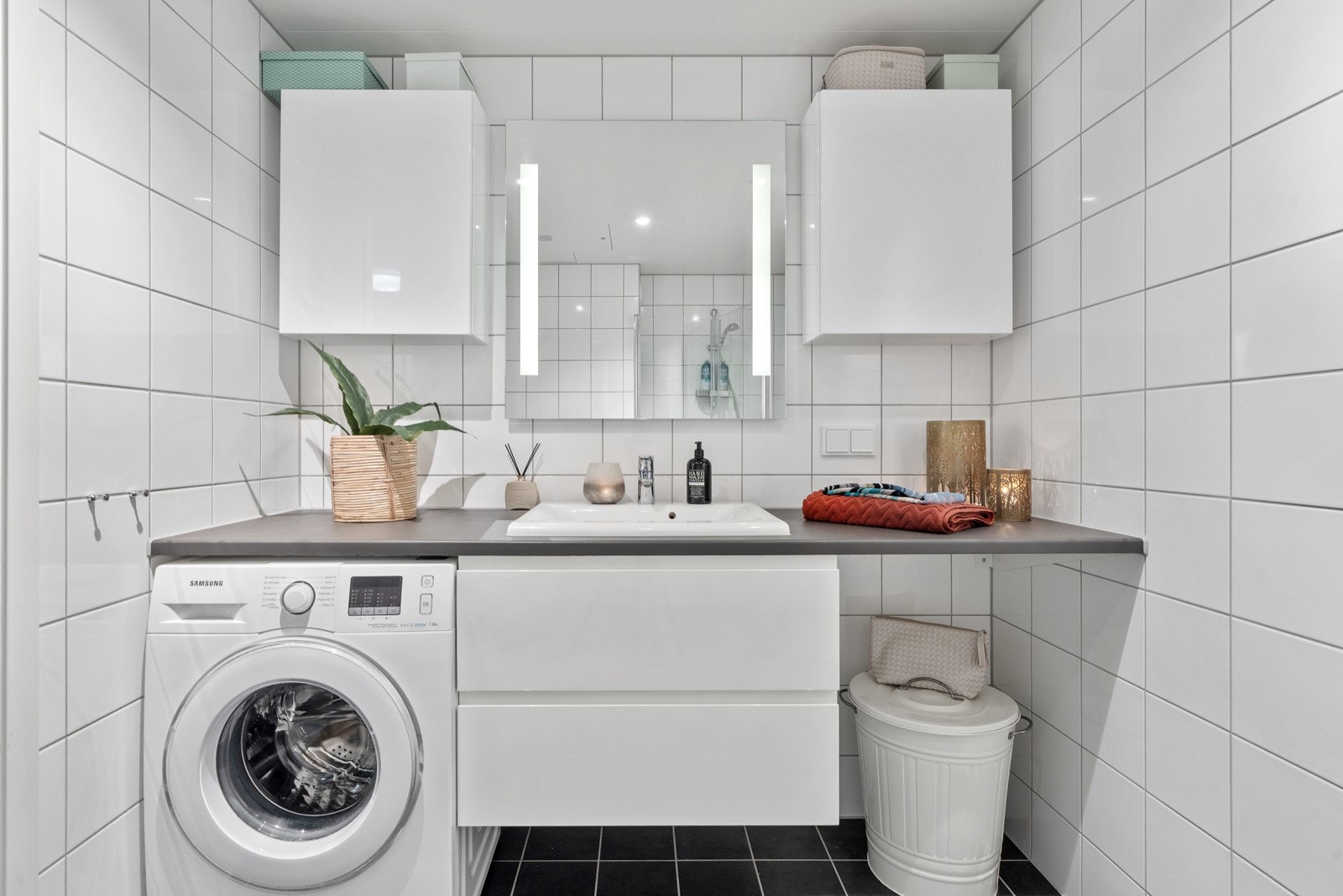 Badet er tidløst, praktisk og romslig fra 2014. Galleribilde