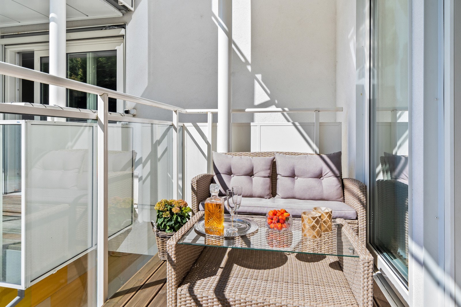 Balkongen er utstyrt med belysning og stikkontakt. Galleribilde