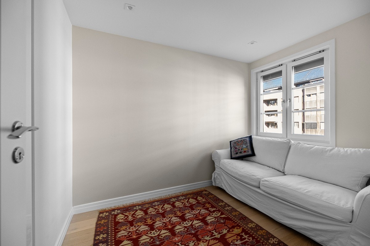 Begge rommene har plass til dobbeltseng. Galleribilde