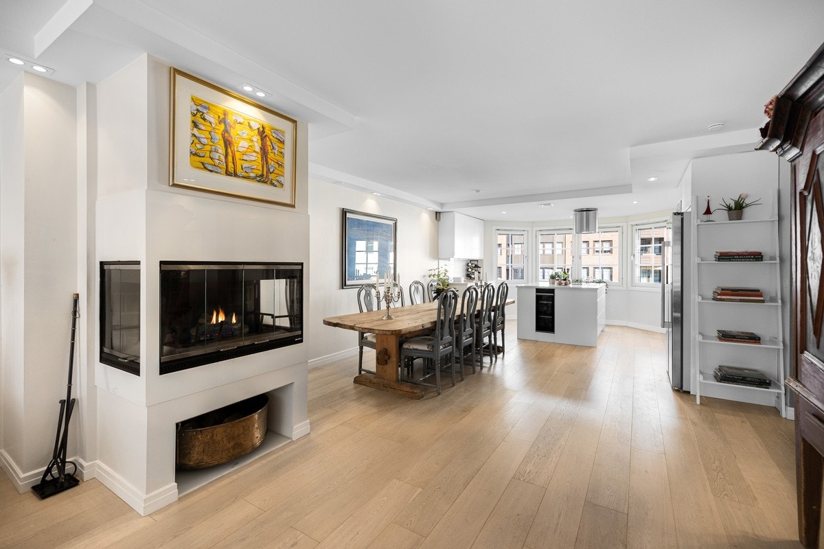 Velkommen til Balchens gate 5, en meget flott bolig med garasje, heis, peis og balkong! Galleribilde