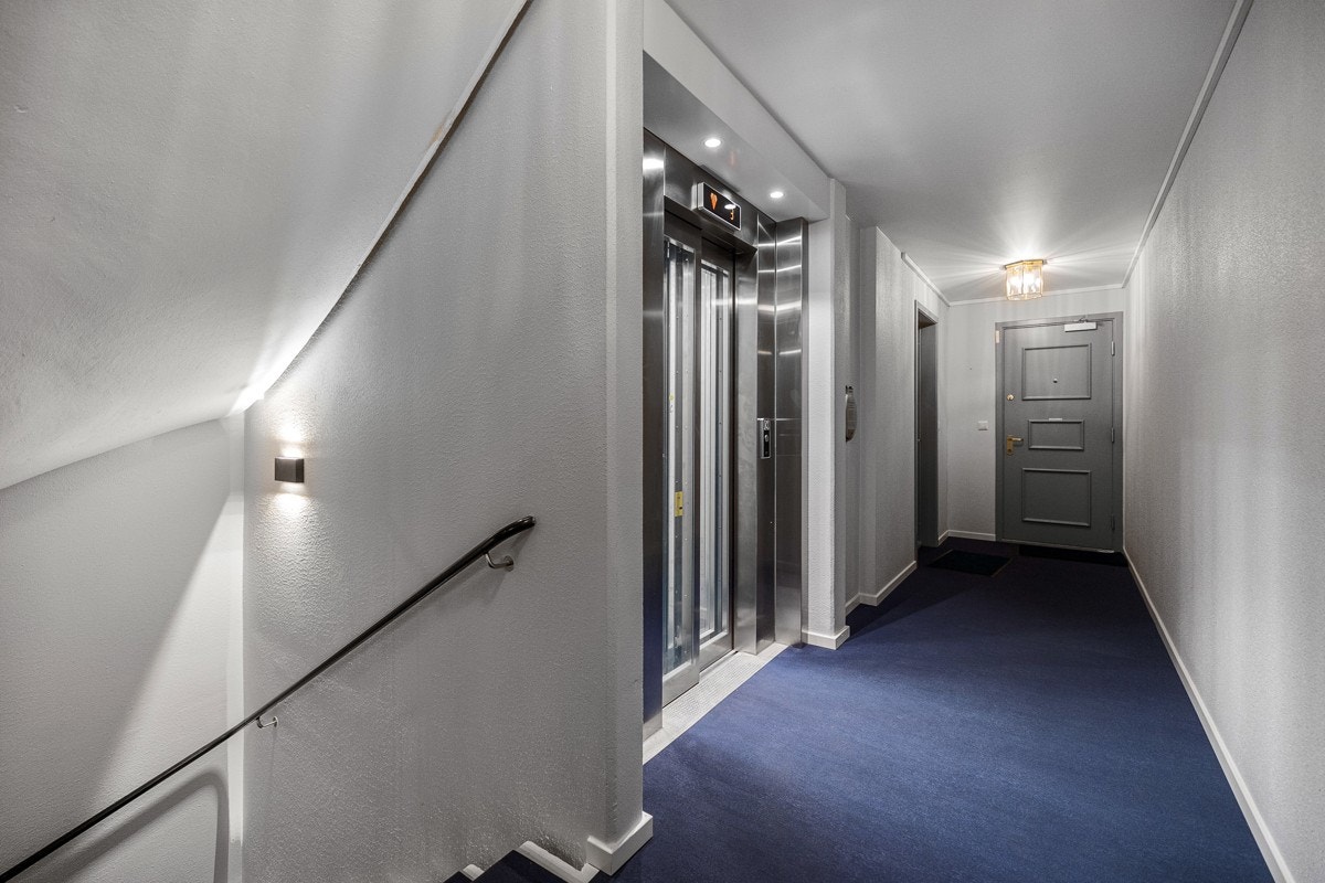 Oppgangen er nylig pusset opp. Galleribilde