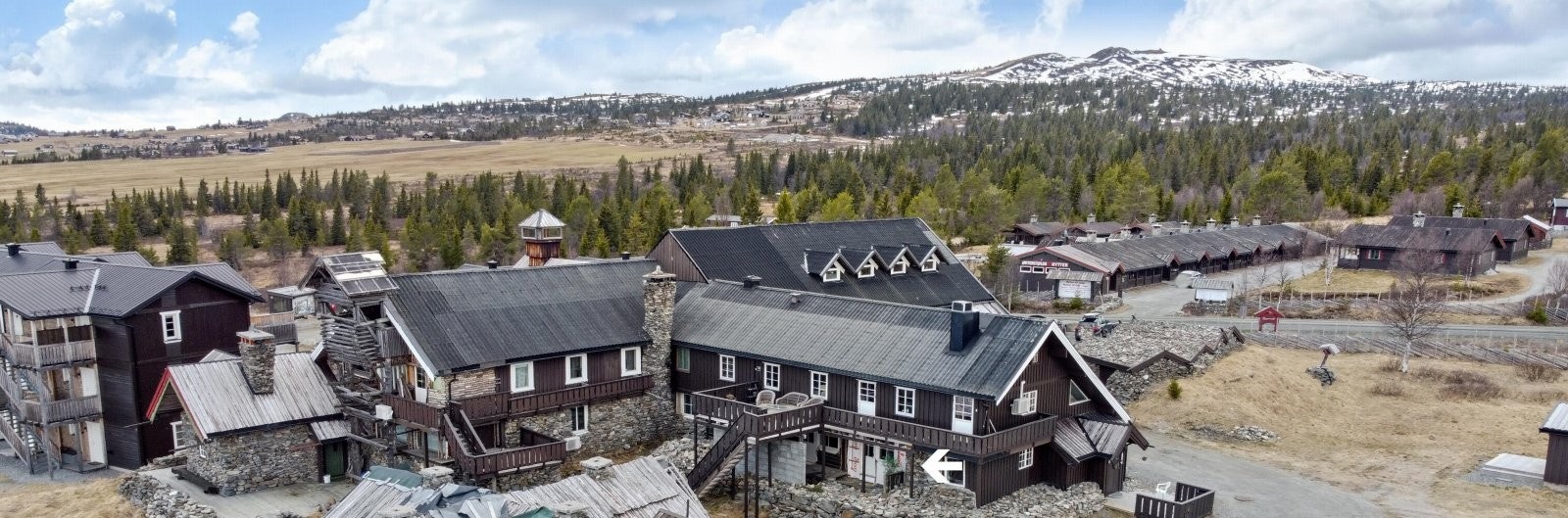 Ørterstølen ligger ved Oset og Bualie på Golsfjellet, ca. 900 moh. Galleribilde