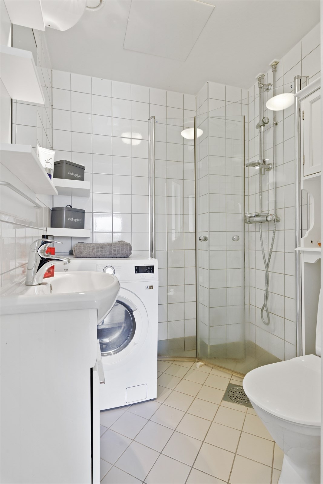 Flislagt baderom som ble renovert i 2010. Galleribilde