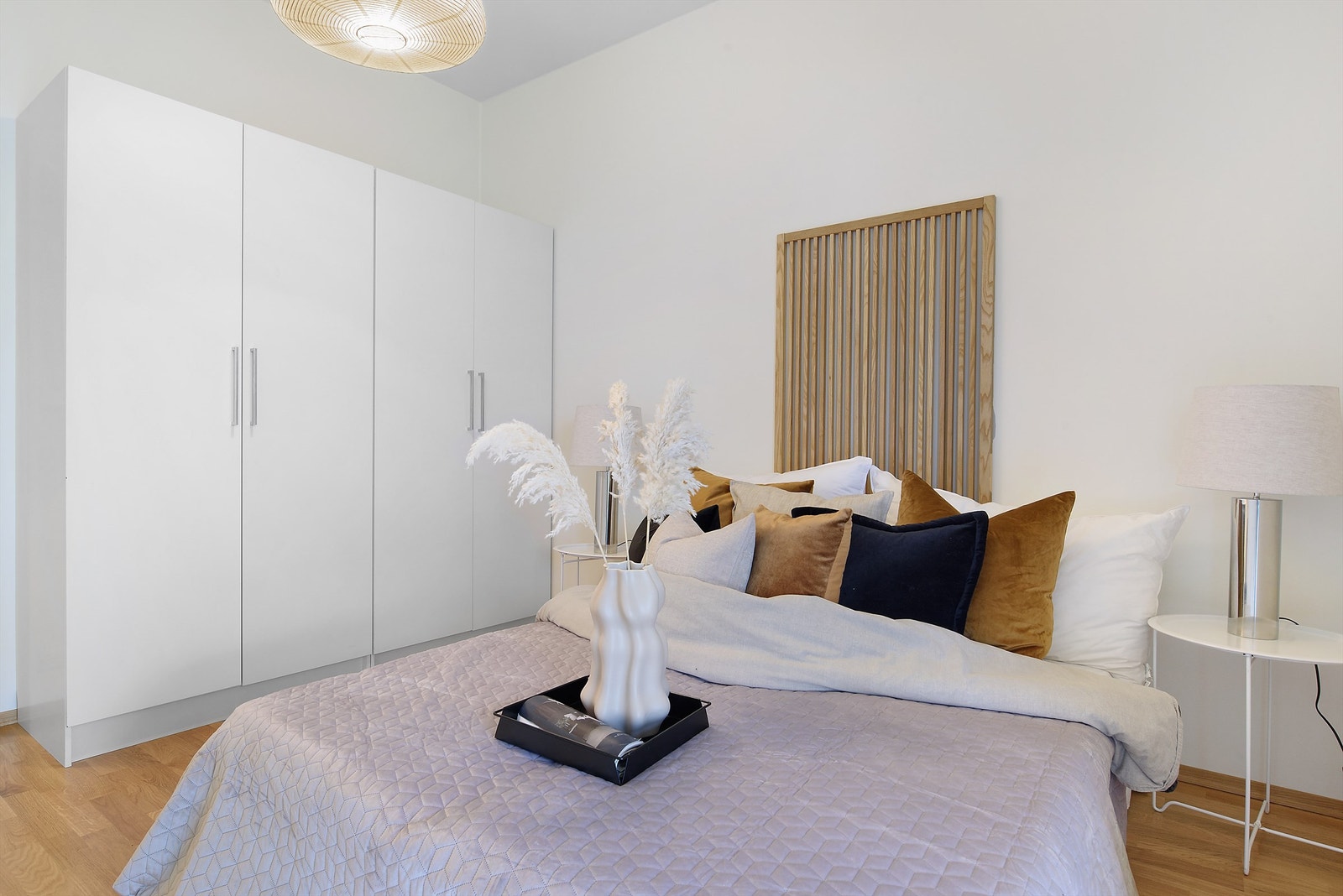 Soverom. Galleribilde