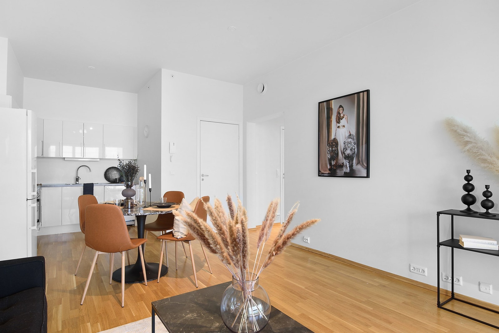 Stue/kjøkken. Galleribilde