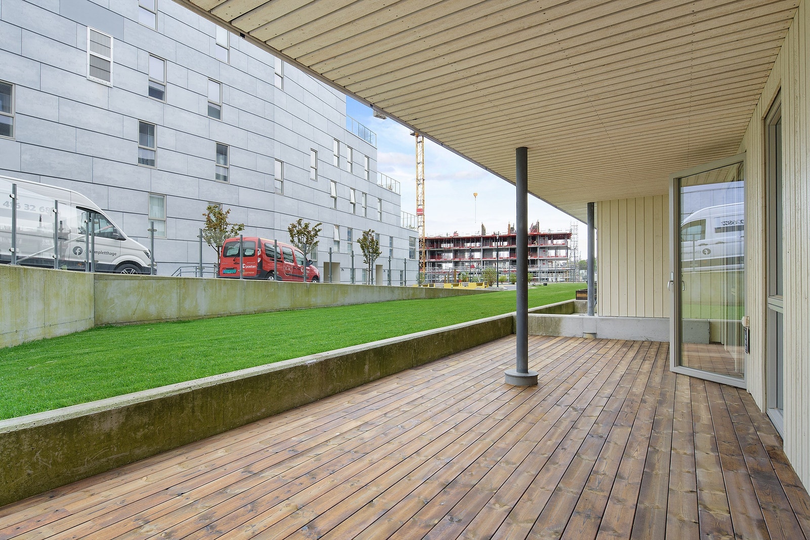 Uteplass. Galleribilde