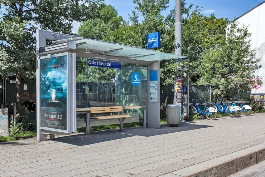 Veldig kort vei til nærmeste trikkestopp. Galleribilde