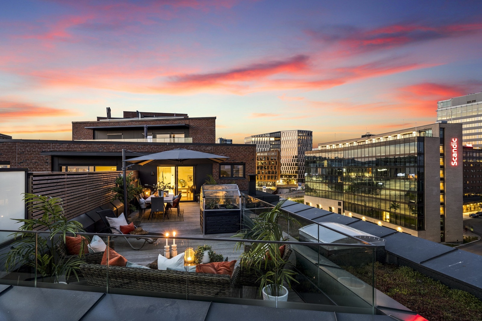 Velkommen til Innspurten 12B - Presentert av Emir Resulbegovic i Krogsveen Galleribilde