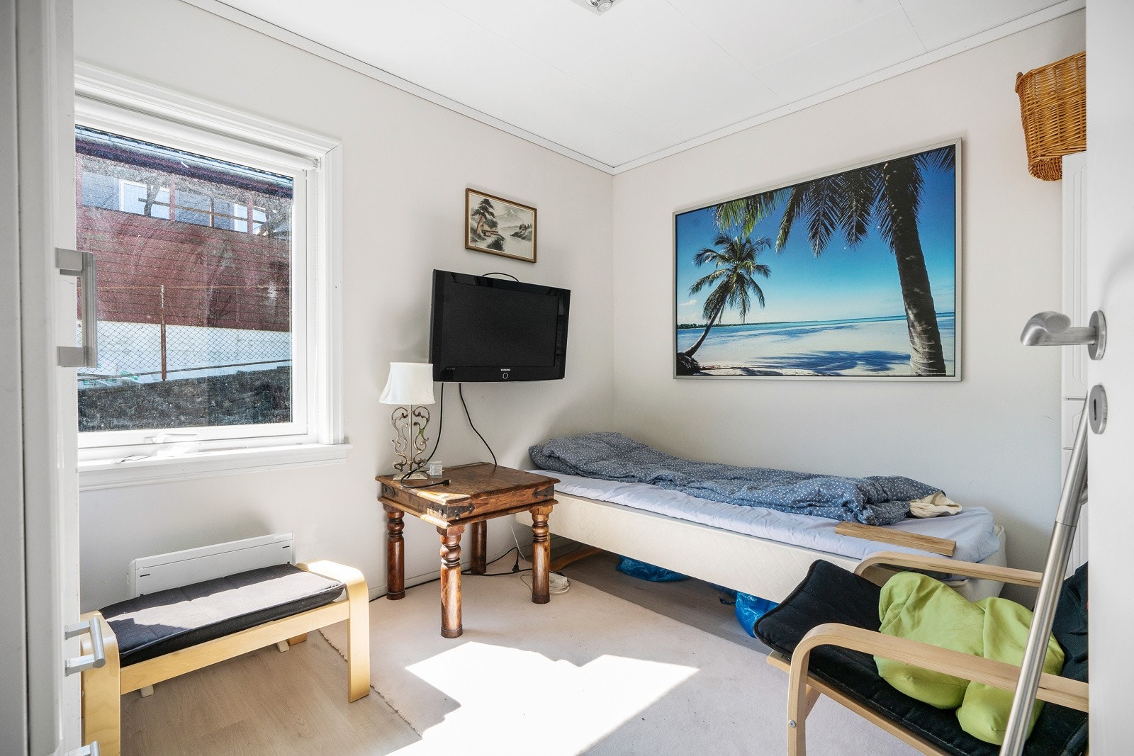 I 1.etasje er det hele fem soverom Galleribilde