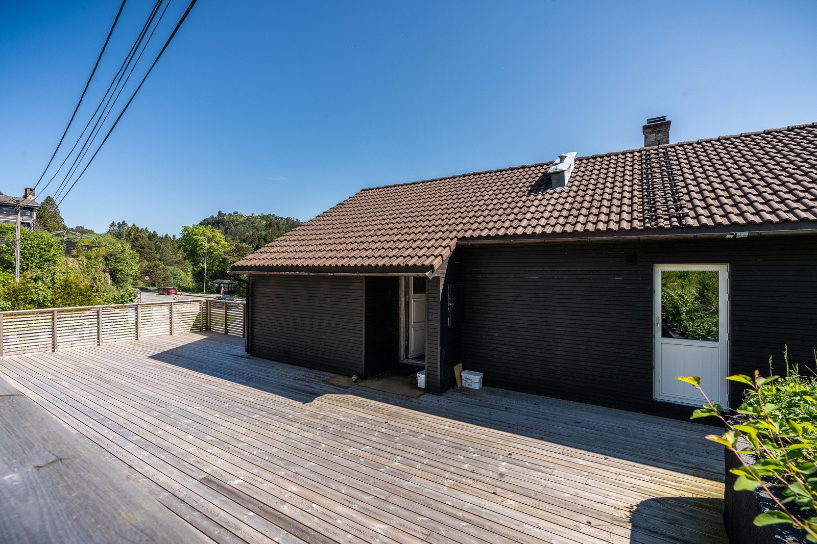 En romslig og innholdsrik enebolig med pen beliggenhet Galleribilde