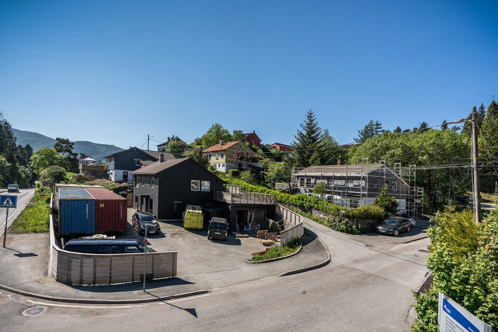 Kort vei til skoler og barnehager, buss og butikk Galleribilde