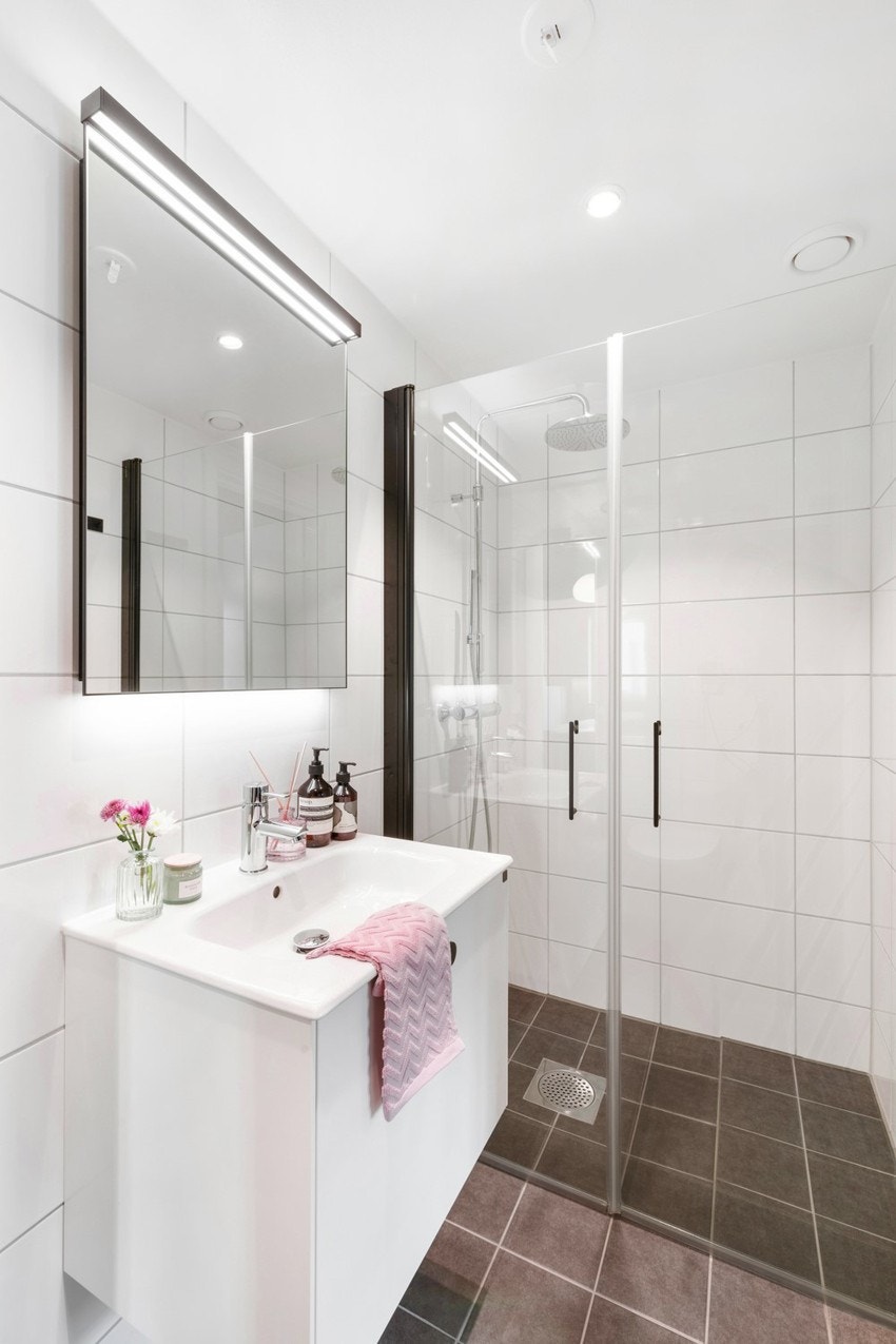 Badet er oppgradert med fine glassdører i New York stil. Galleribilde