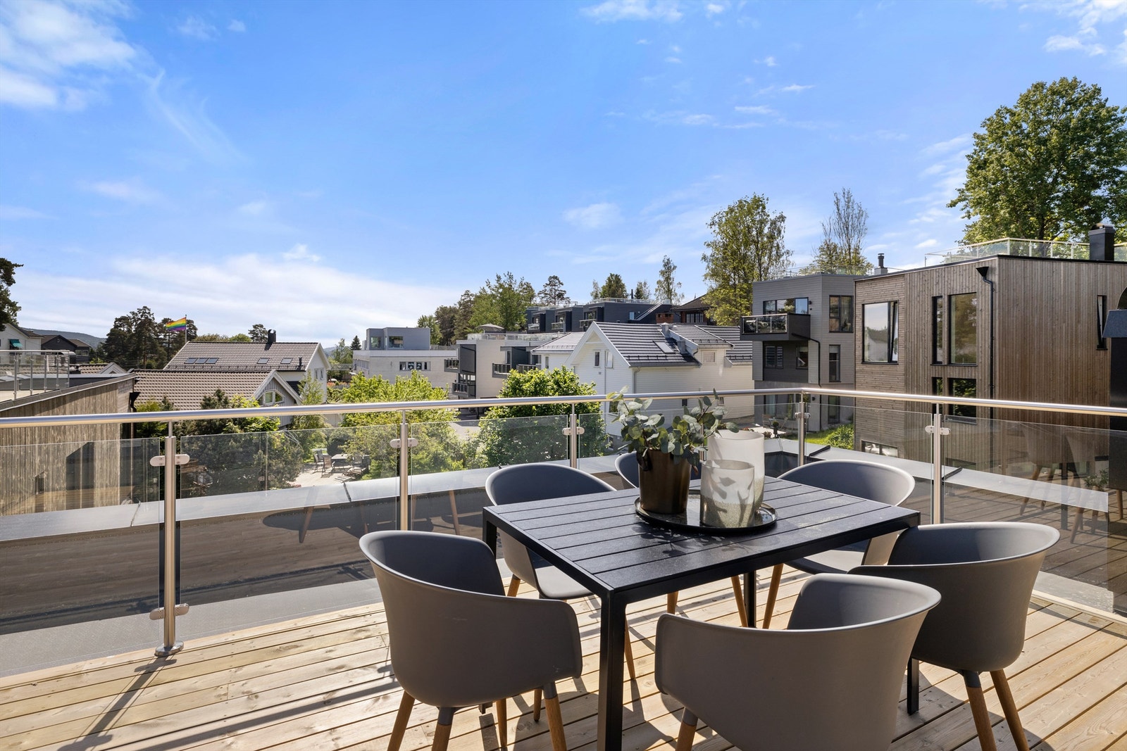 Solrik takterrasse Galleribilde