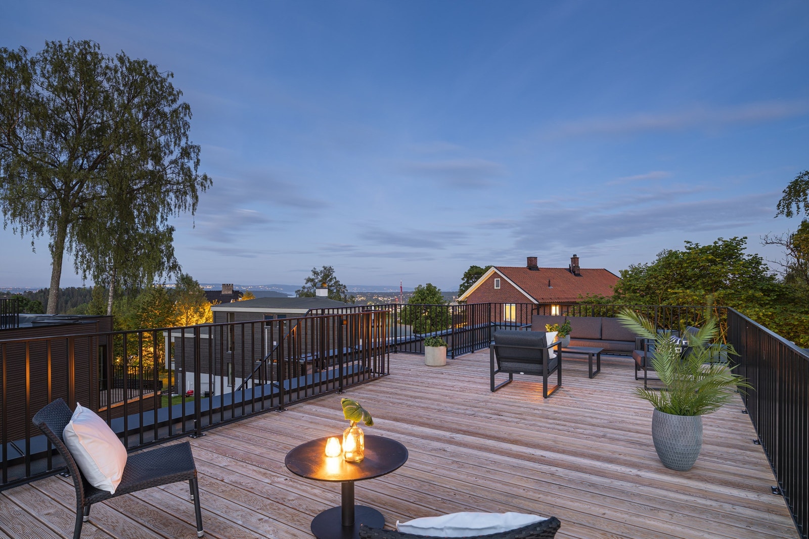 Fantastisk takterrasse med panoramautsikt Galleribilde