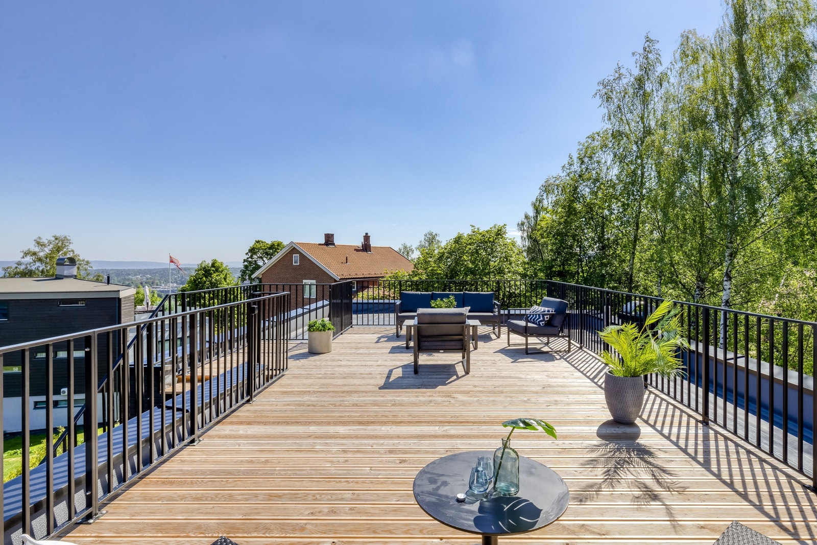 Fantastisk takterrasse med panoramautsikt Galleribilde