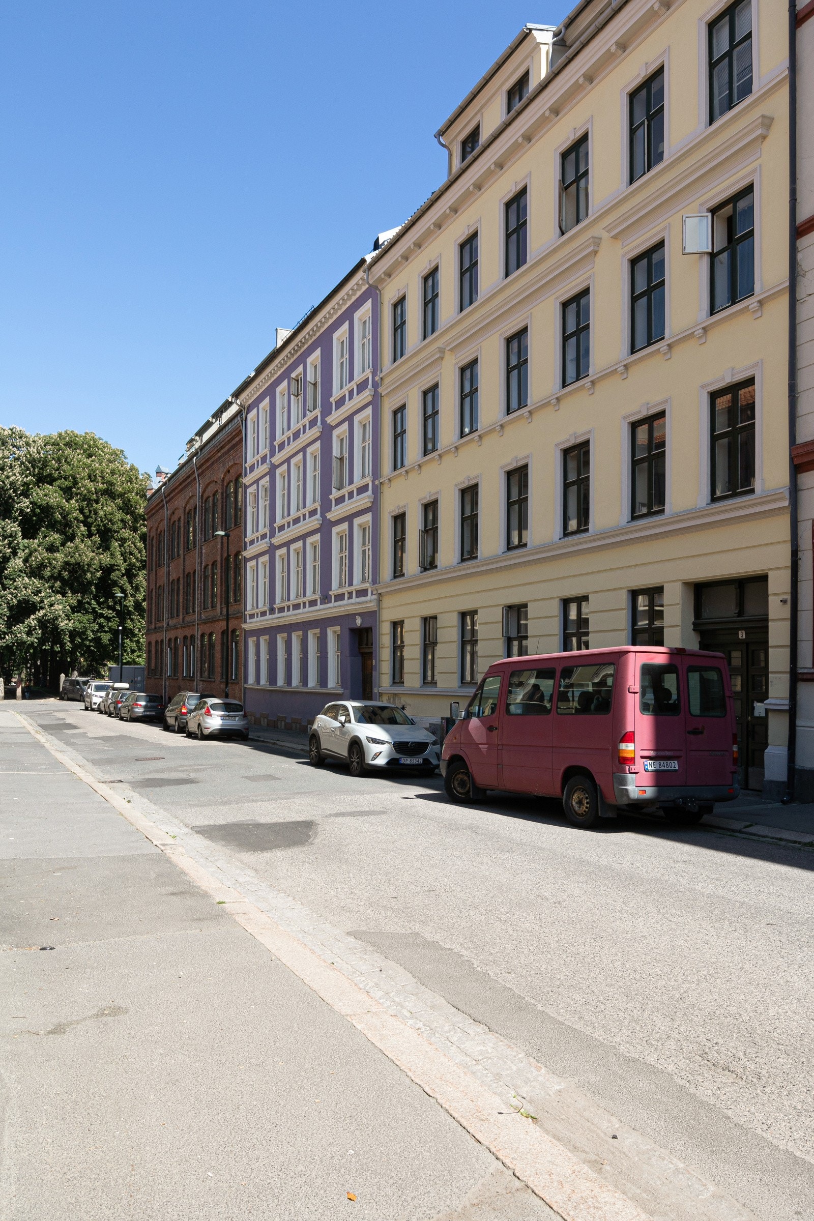 Nye Gamlebyen, bydelen med rivende utvikling! Leiligheten ligger sentrumsnært, men samtidig tilbaketrukket fra trafikk og annen støy. Galleribilde