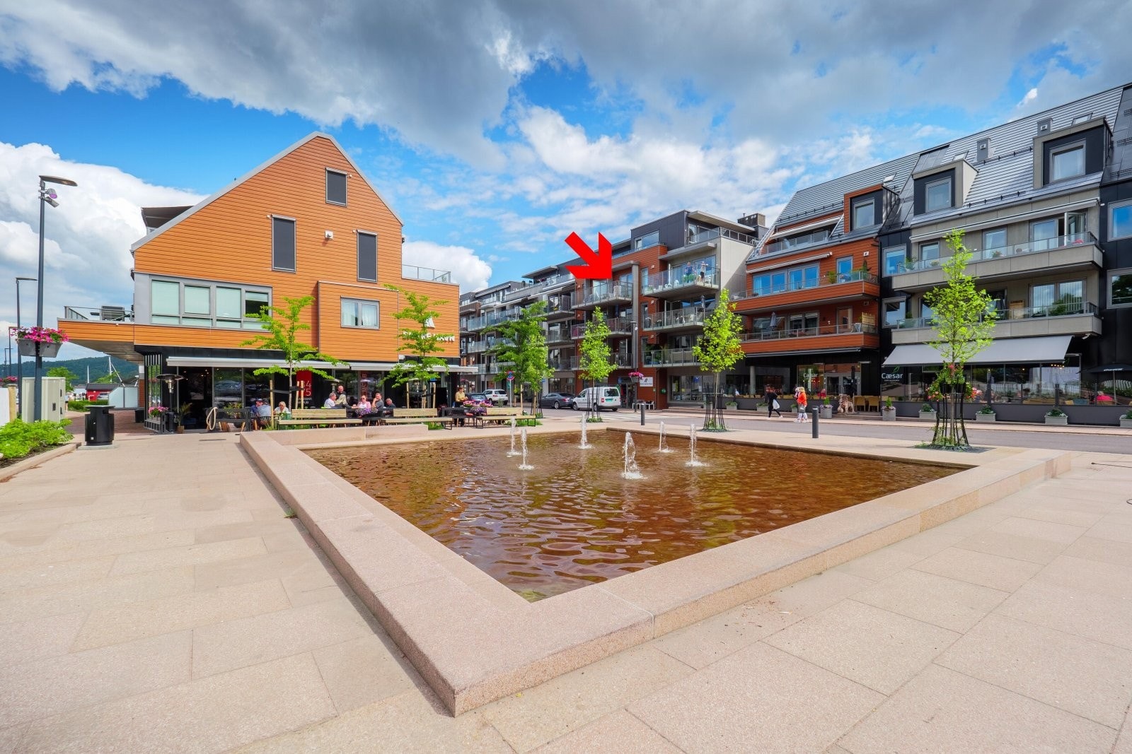 Sætre torg. Galleribilde