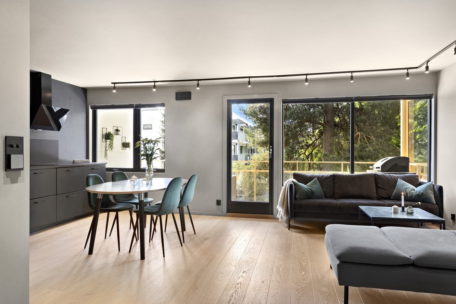 Velkommen til Hovseterveien 100A. Galleribilde