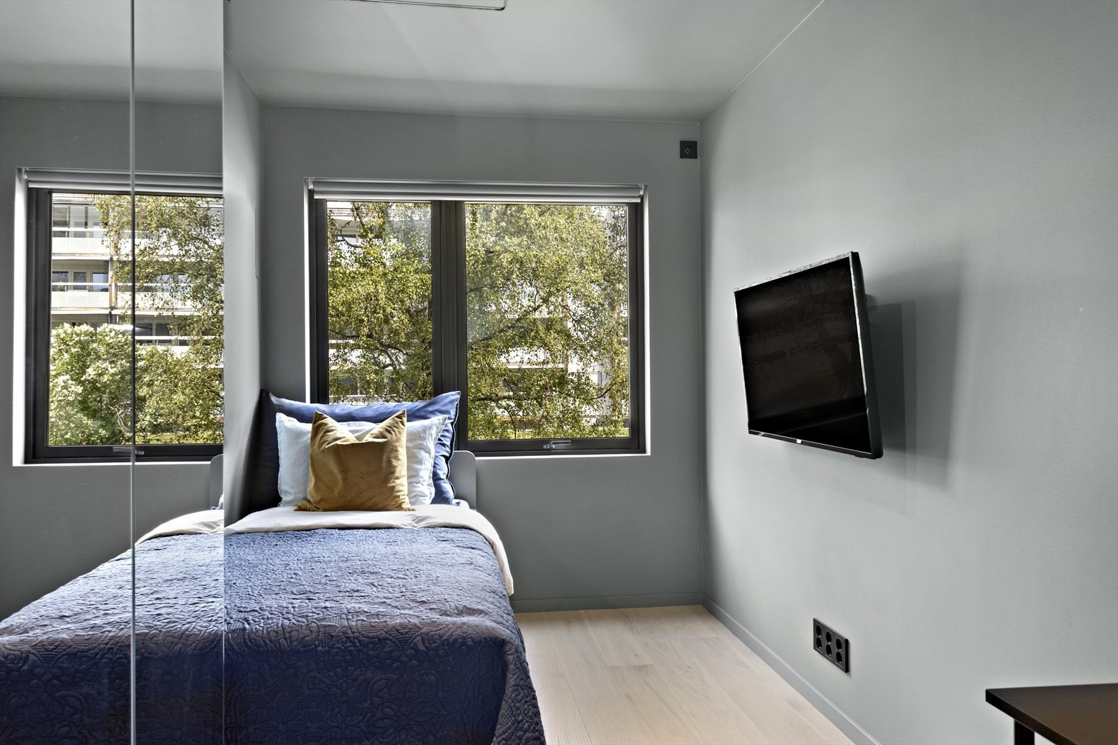 Alle soverommene vender ut mot stille og rolig område. Galleribilde