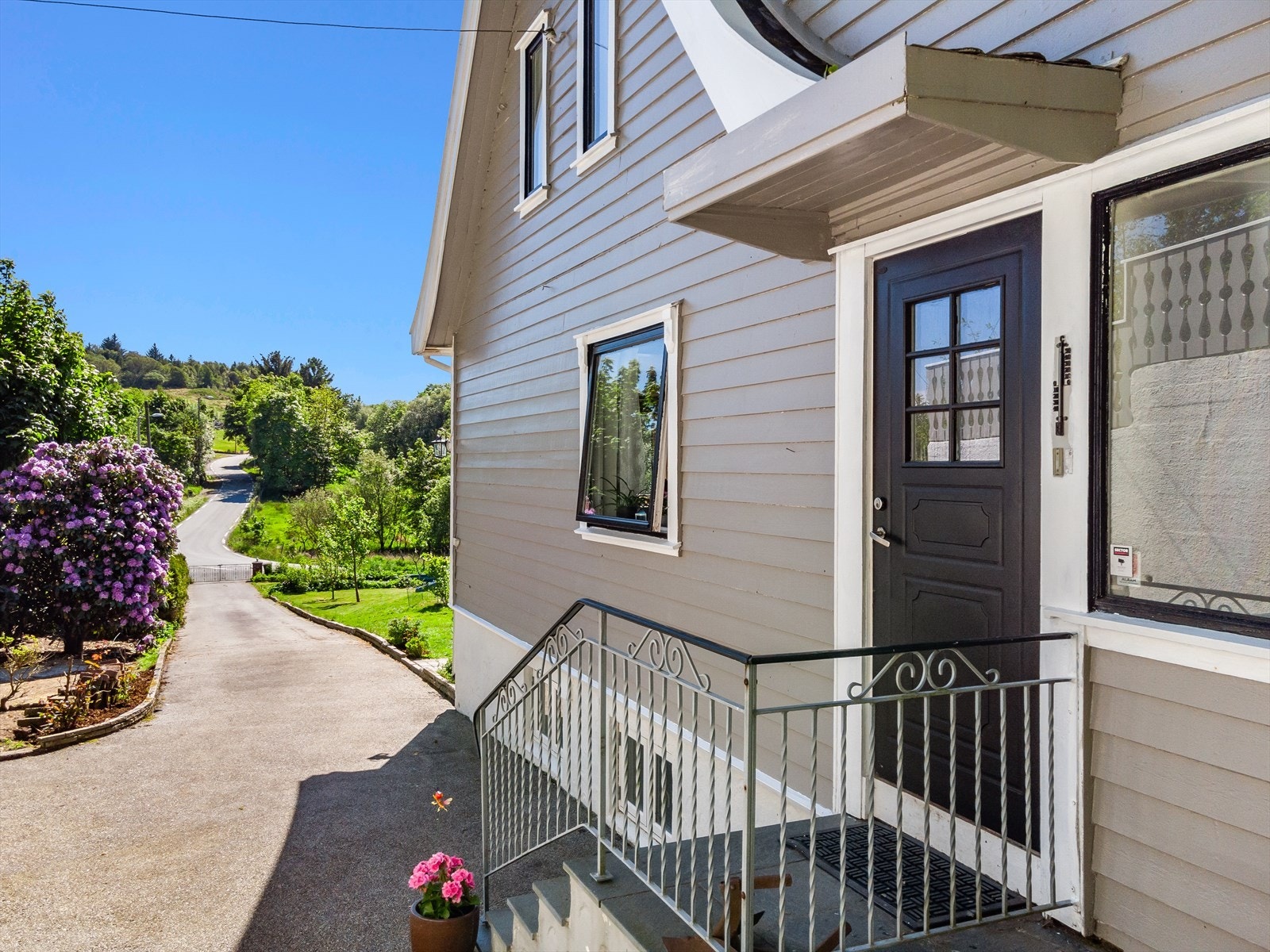 Inngangsparti Galleribilde