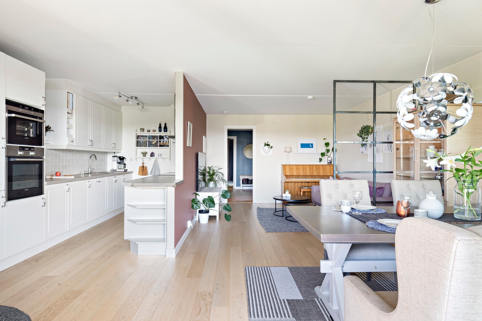 Et sosialt og moderne oppholdsrom! Galleribilde