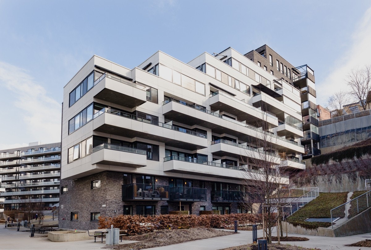 Sameiet er meget veldrevet, og har en fin plassering på en høyde i Kværnerbyen, like ved foten til Ekeberg og svært nærme sentrum. Galleribilde