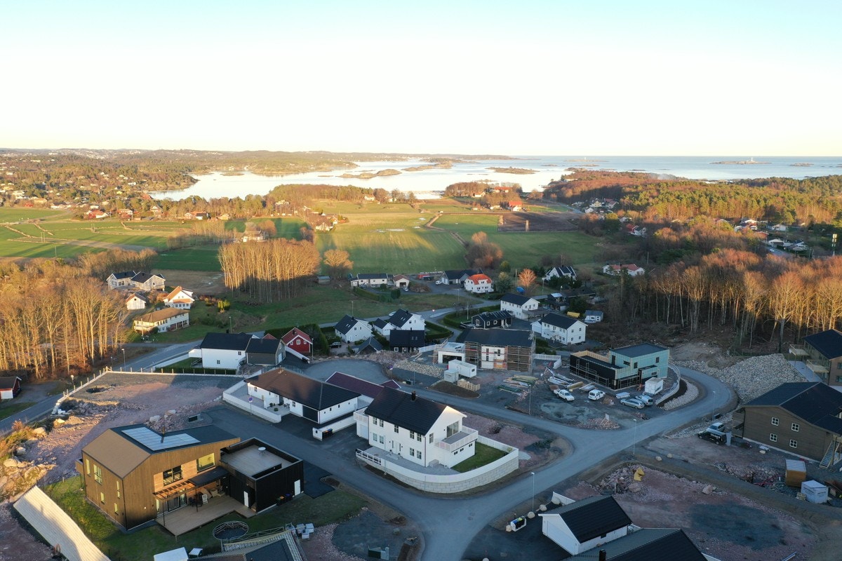 FEVIK - KUN 2 TOMTER IGJEN! Her kan du bygge ditt drømmehus - ingen byggeklausul!, Grimstad
