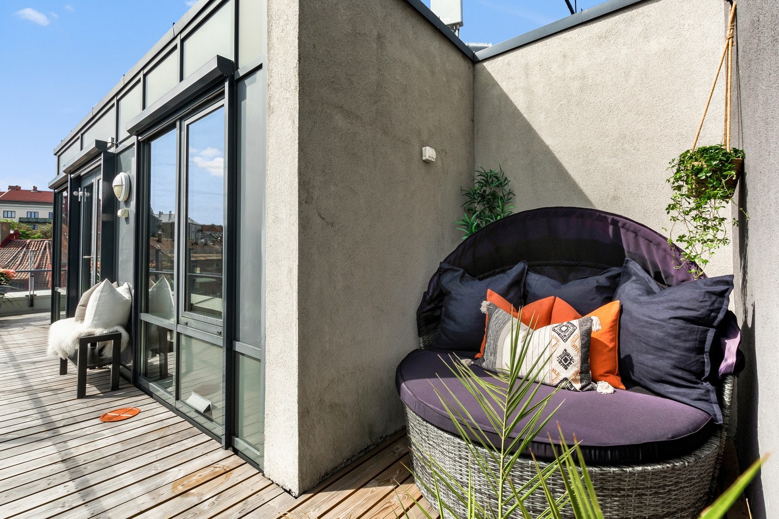 Lunt og skjermet hjørne med "daybed". Galleribilde