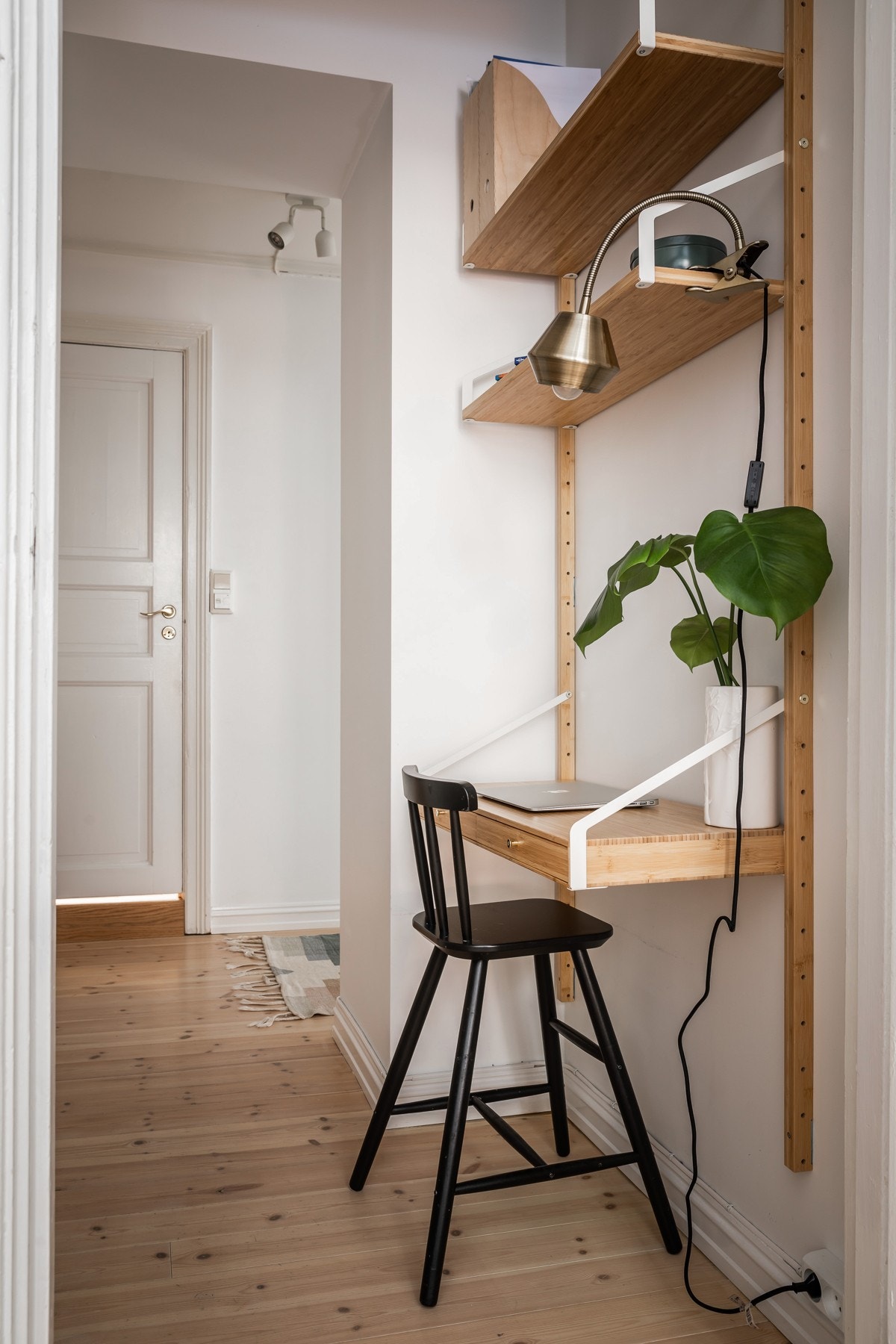 Plass til kontor nisje som du kan innrede etter ønske og behov. Galleribilde