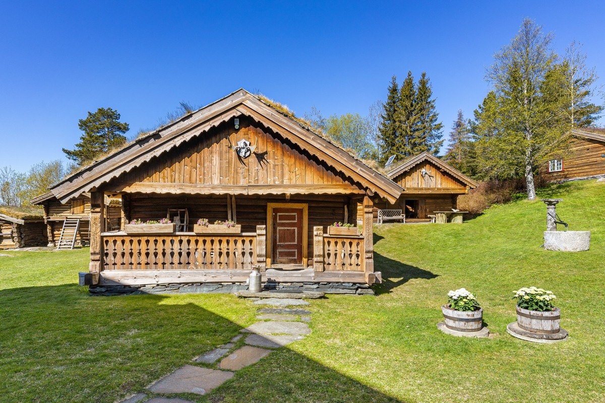 Tuvstua trolig fra Tuv i Hemsedal (opprinnelig fra ca. 1780) Galleribilde