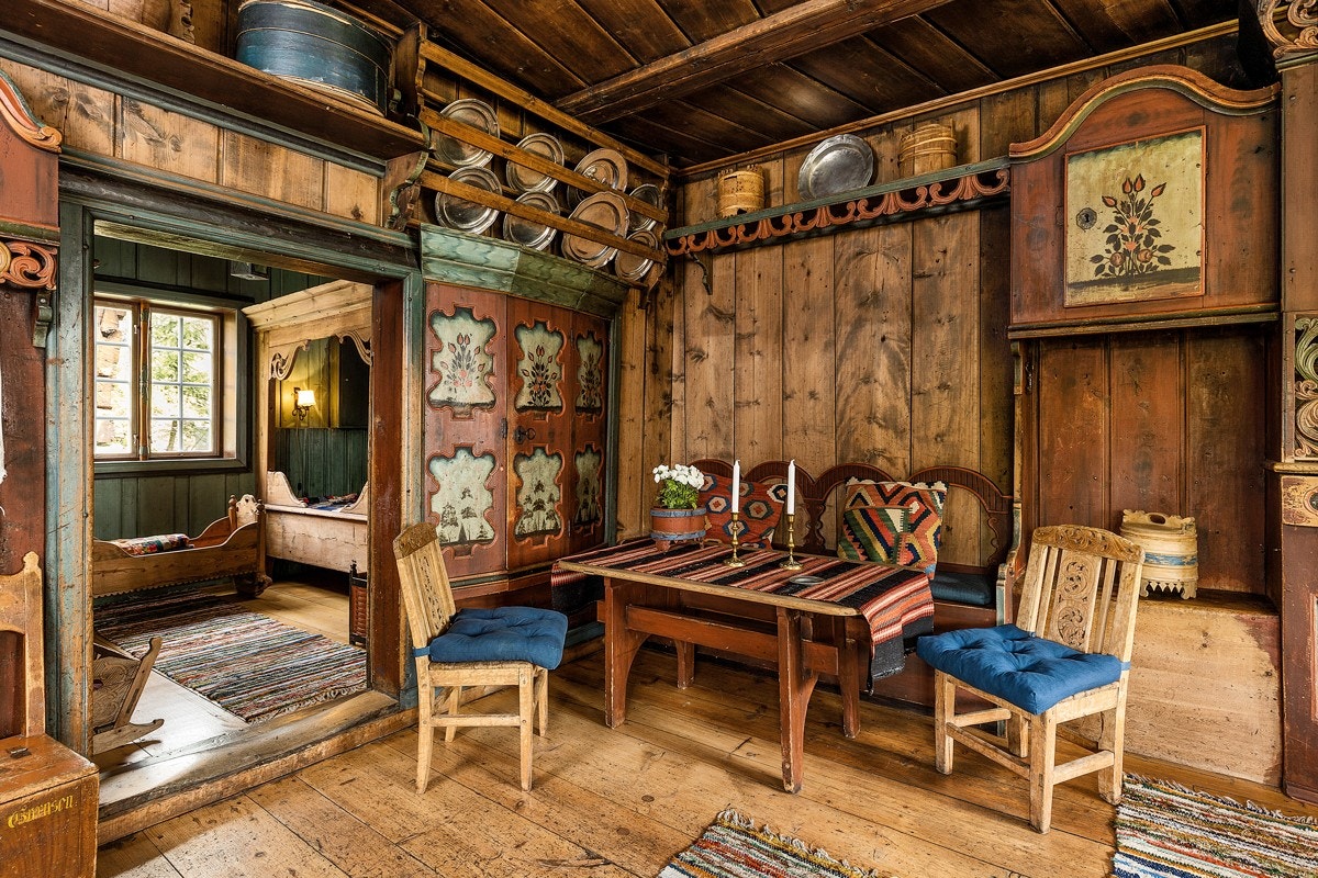 Inneholder stor stue med kleberstenspeis og 2 øvrige rom Galleribilde