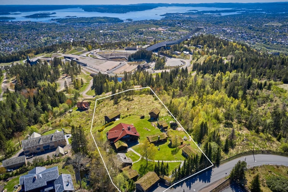 Dronefoto med tomtegrenser Galleribilde