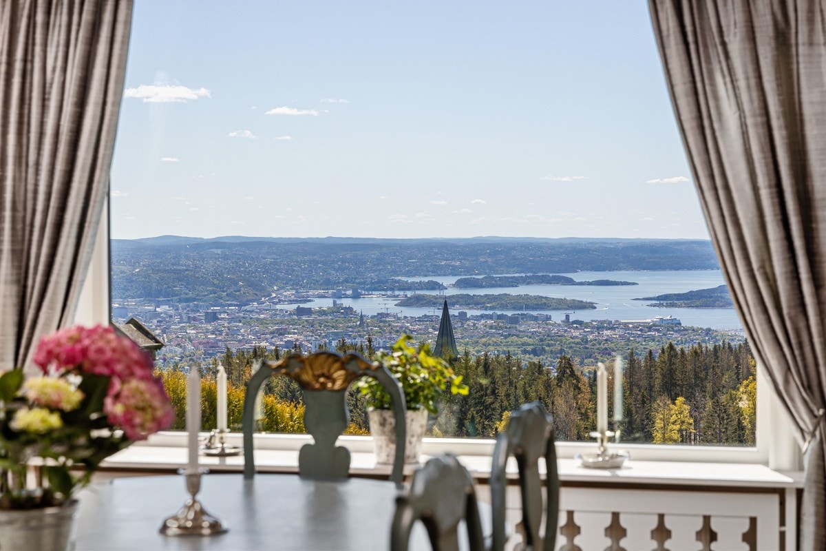 Utsikt fra spisestue Galleribilde