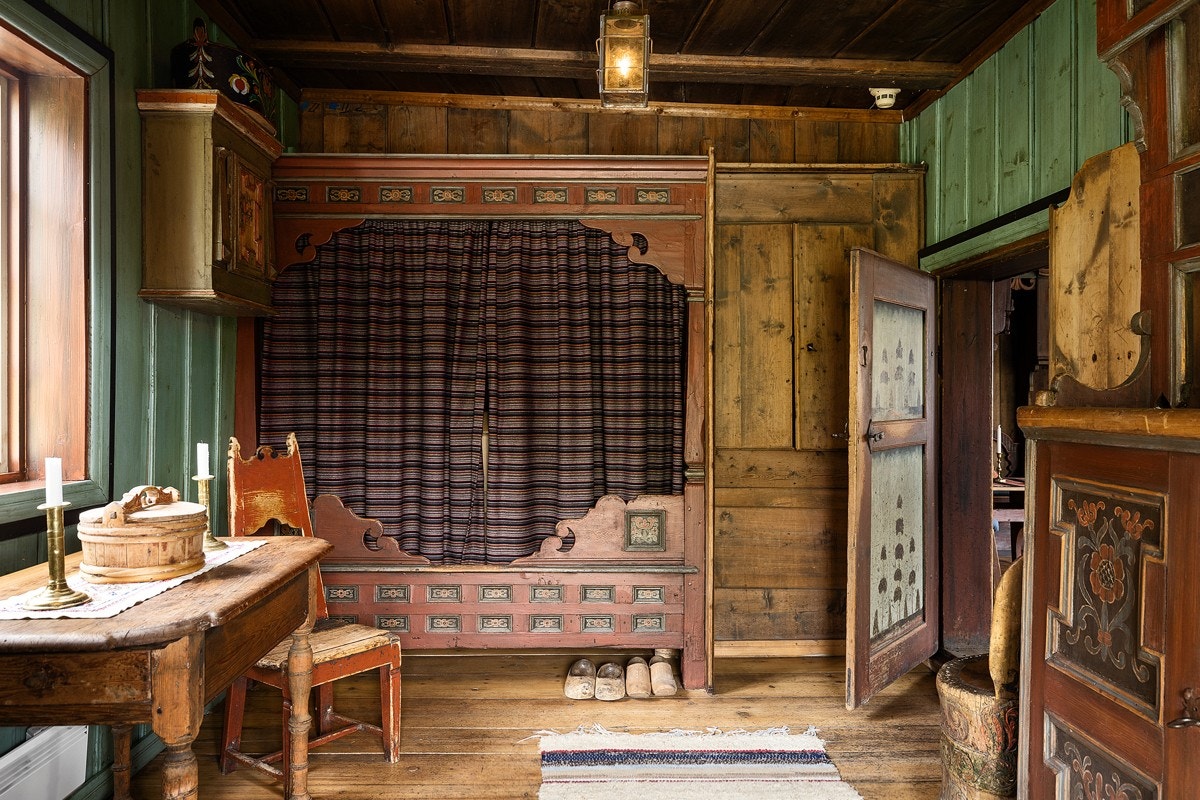 Inneholder stor stue med kleberstenspeis og 2 øvrige rom Galleribilde