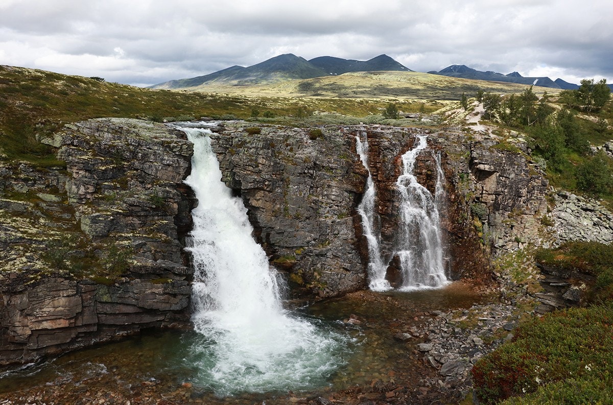 Fra hytta er det gangavstand til toppturer, Ulafossen, skiløyper og sykkelveier. Galleribilde
