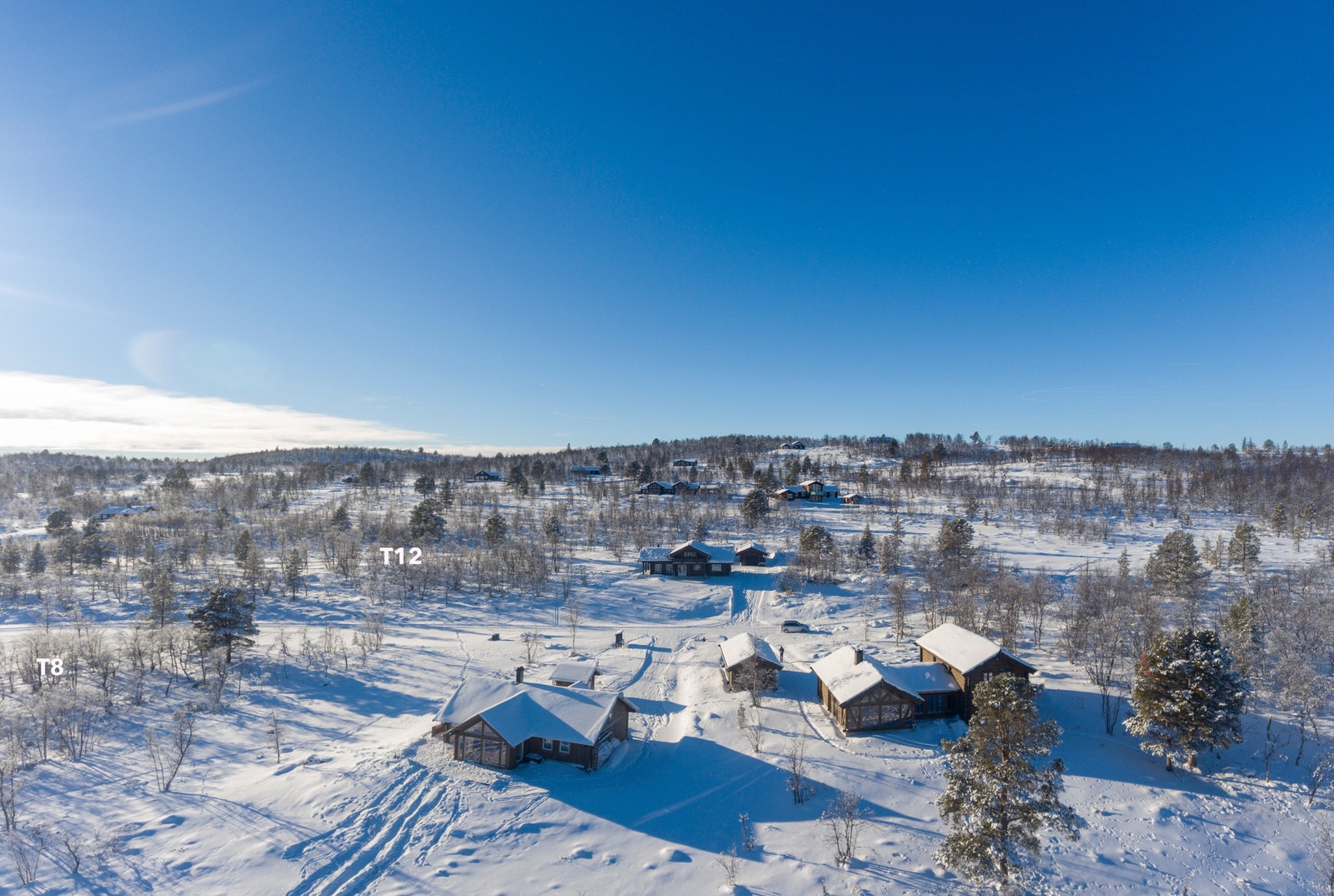 Gammelvollia hyttefelt består av 13 store utsiktstomter på mellom 1.5 og 2.3 dekar Galleribilde
