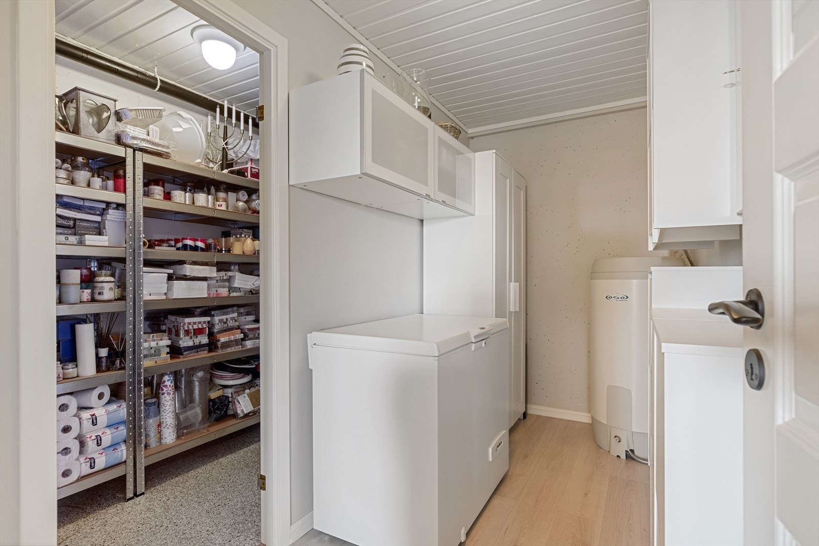 To boder med plass til oppbevaring Galleribilde