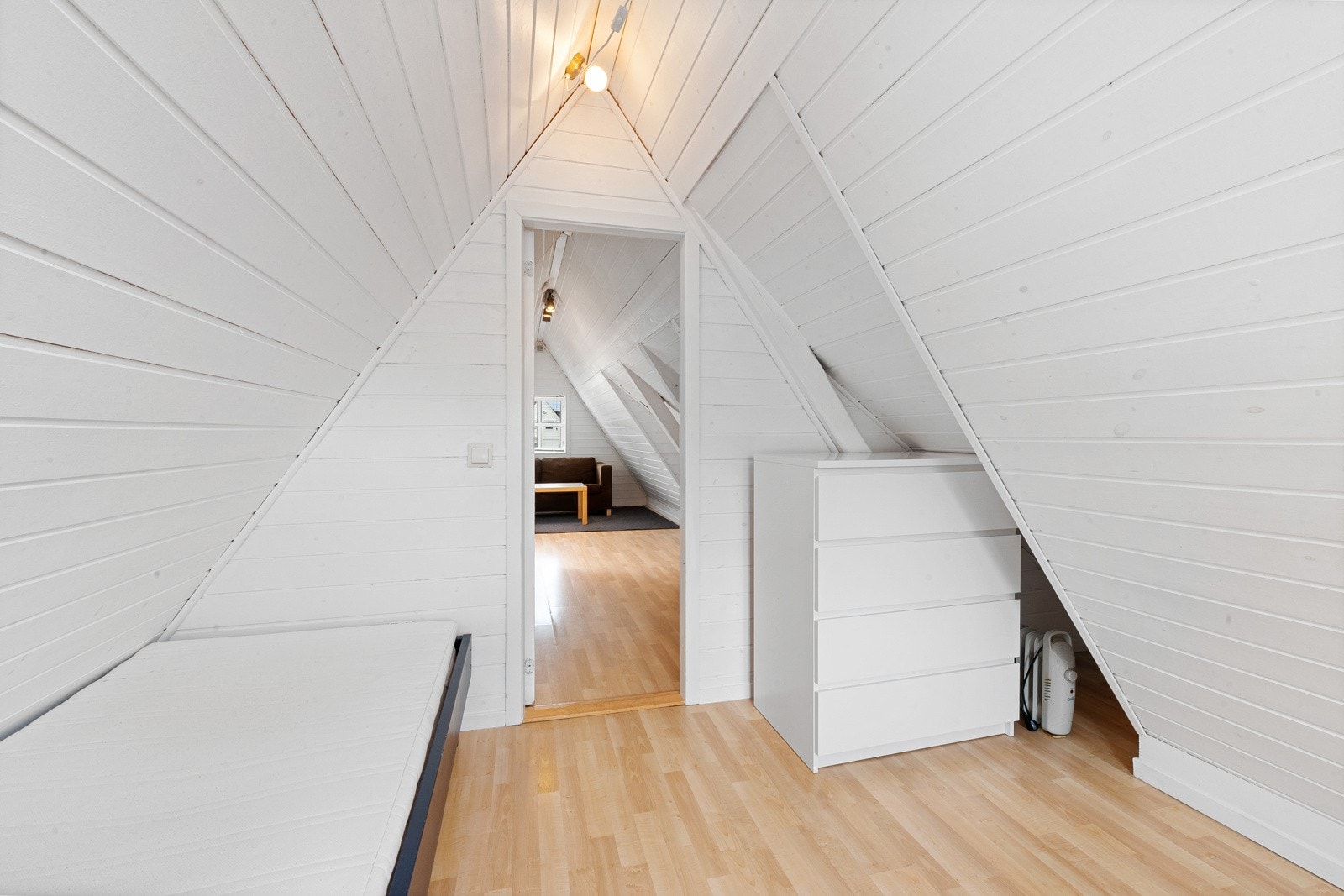 Soverom i loftsetasje Galleribilde