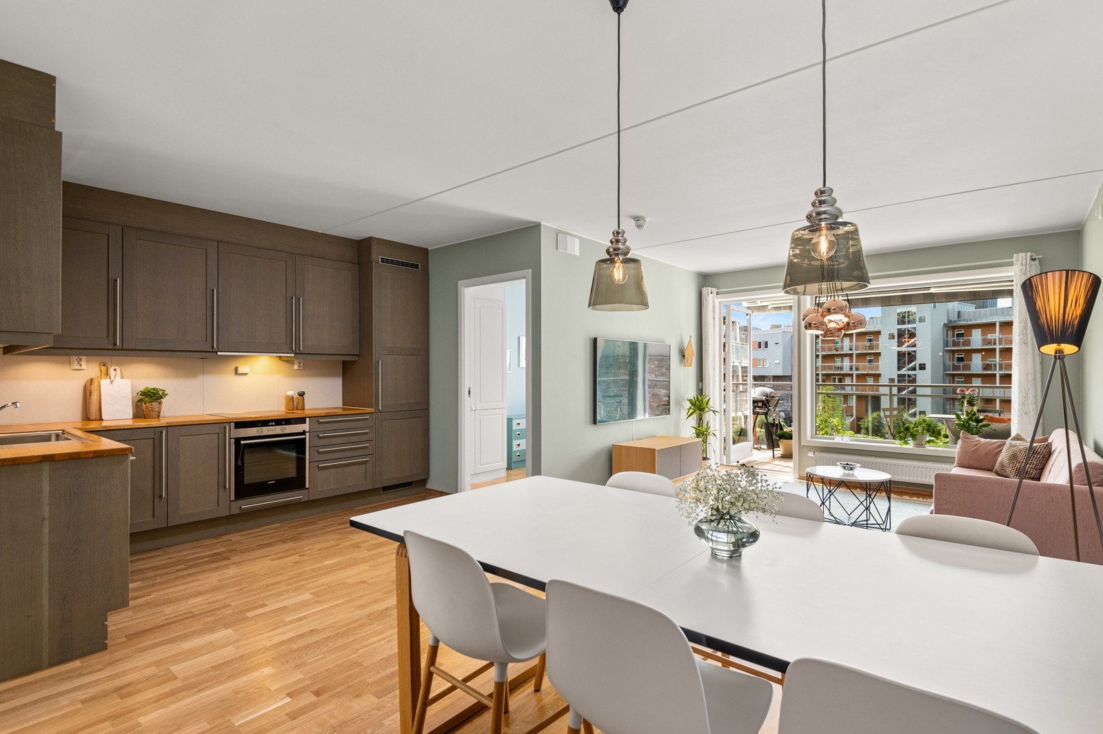 - Leiligheten har balansert ventilasjon som gir godt inneklima - Galleribilde