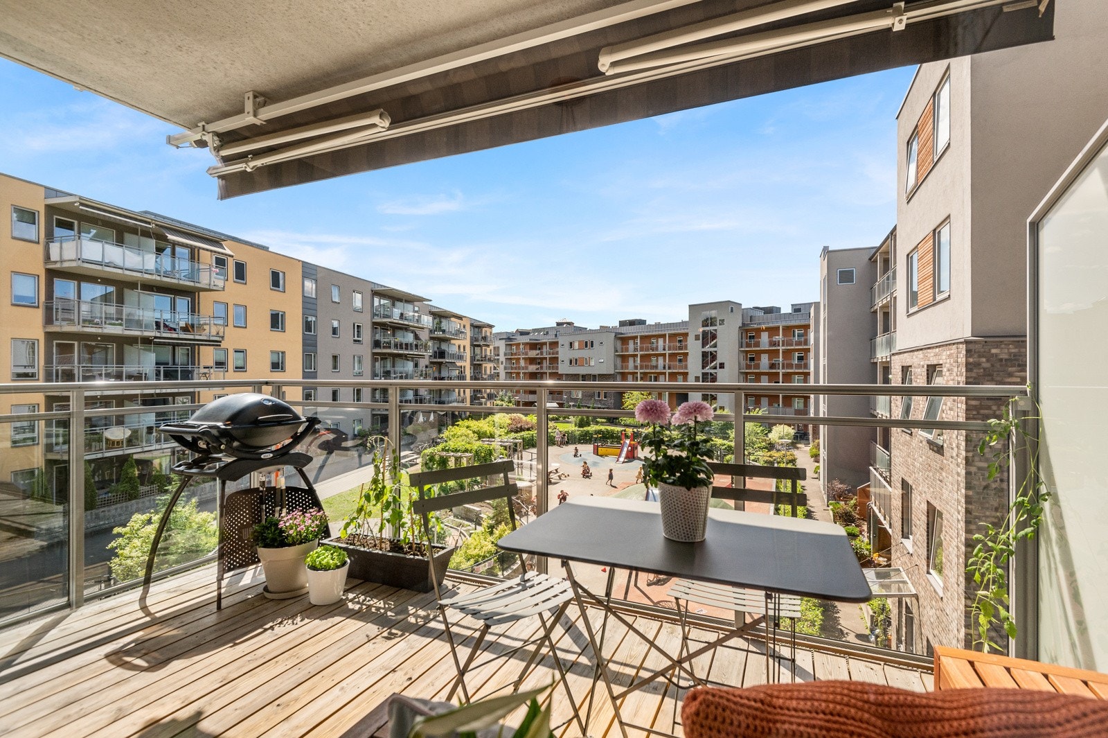 - Velkommen til Malmøgata 2 - presentert av Eiendomsmegler MNEF / Fagsjef / Partner Bjørnar Mikkelsen (tlf 938 98 132) hos Schala & Partners - Galleribilde