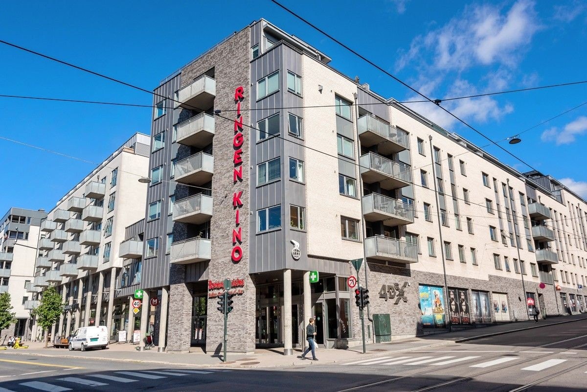 - Ringnes Park byr på kino, treningssenter, butikker og kafé - Galleribilde