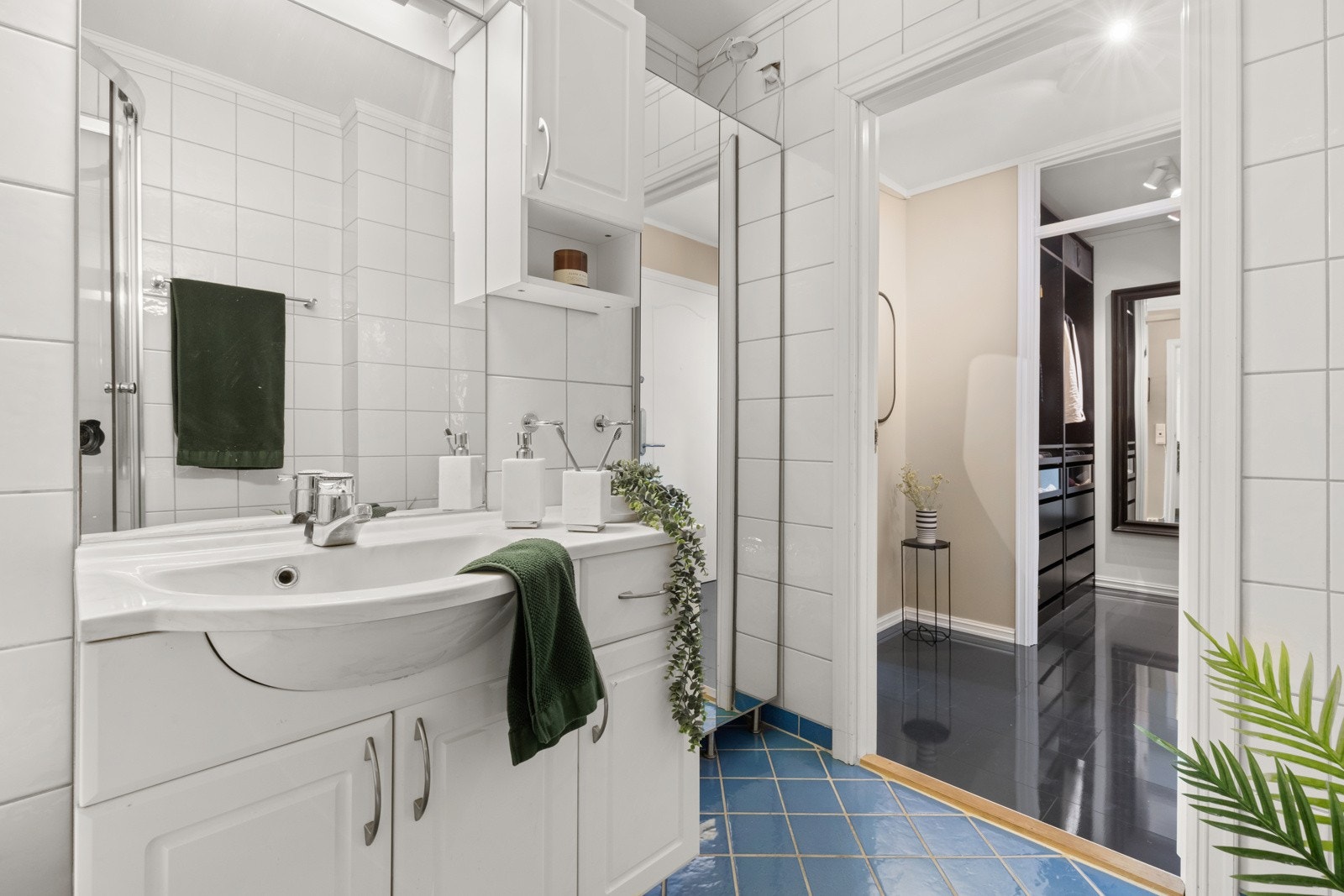 Badet med varmekabler. Galleribilde